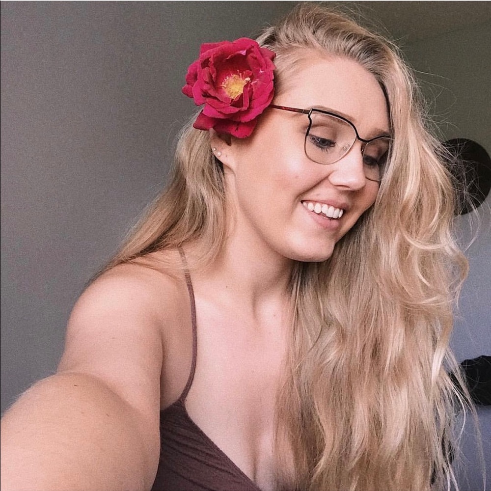 Meet your Posher, Jayde